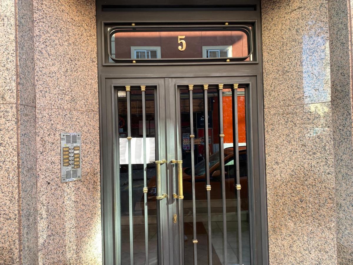 Apartamento En Madrid Rio Con Parking Gratuito Exterior foto